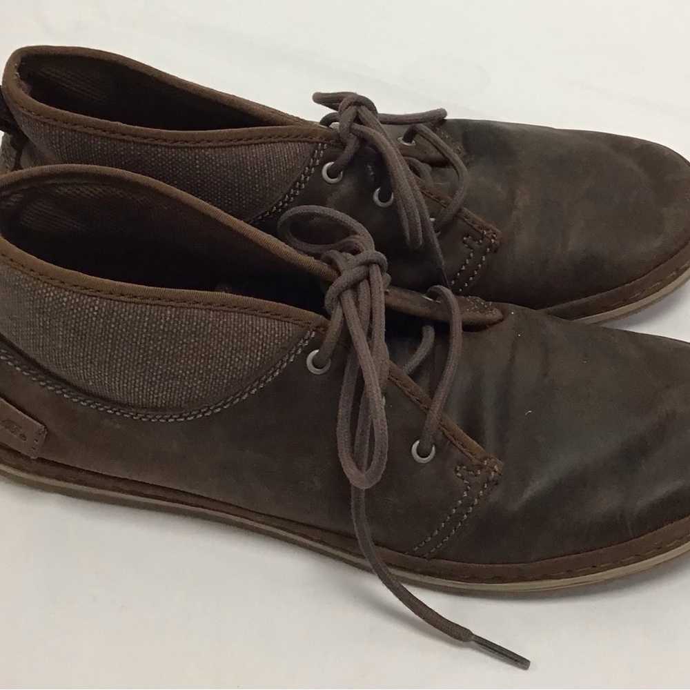 Teva Men's Brown Leather Slip-On Shoes - Picture 4 of 6